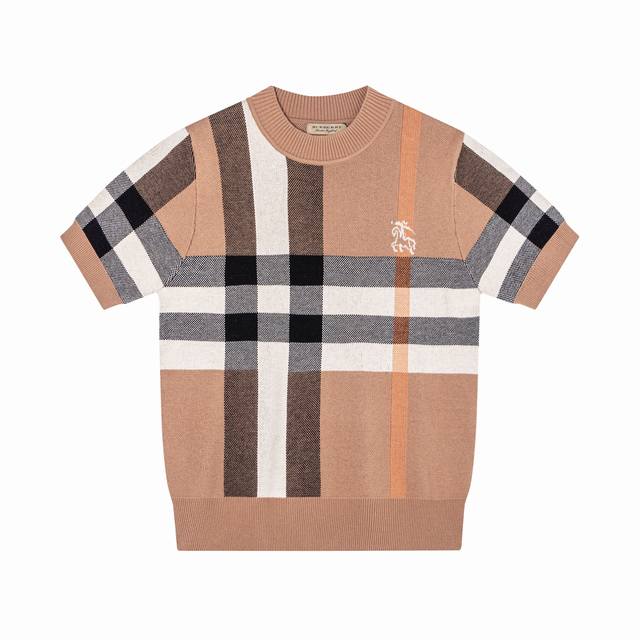 款号：A09 Burberry巴宝莉25Ss春季新款条纹战马提花针织圆领短袖T恤 单品采用定棉纱、25春季新款针织提花Logo蛇年新品 全套定制辅料！逼格拉满