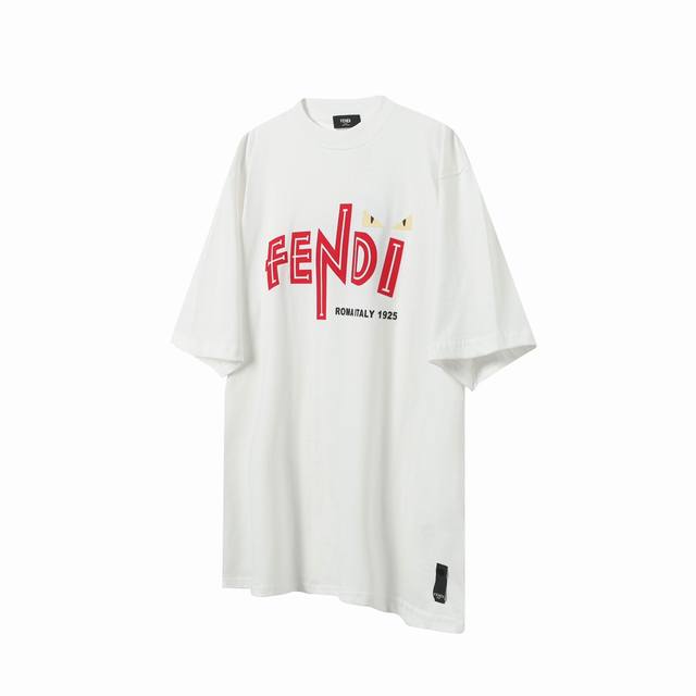 F25 Fendi 芬迪 25Ss植绒眼睛短袖T恤 超级重工绒面植绒工艺 非普通印花 高级感满满 采用280G纯棉双纱紧密面料 贯穿袖子设计使得上身效果更加亮眼