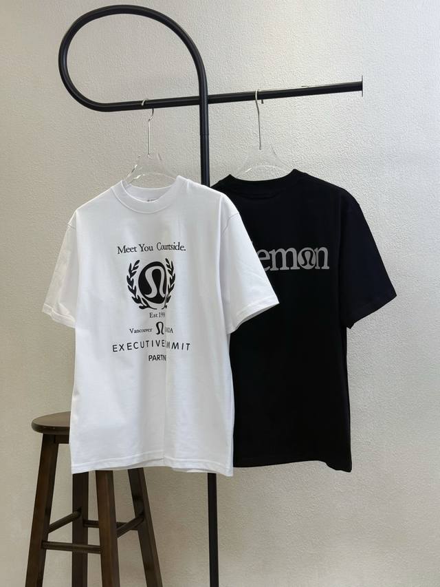 款号X197 Lululemon露露标识Logo字母印花圆领短袖 情侣同款 全套包装 三标齐全 区别市场通货 随意对比 纯棉2 克高克重32支双纱 不起球 不褪