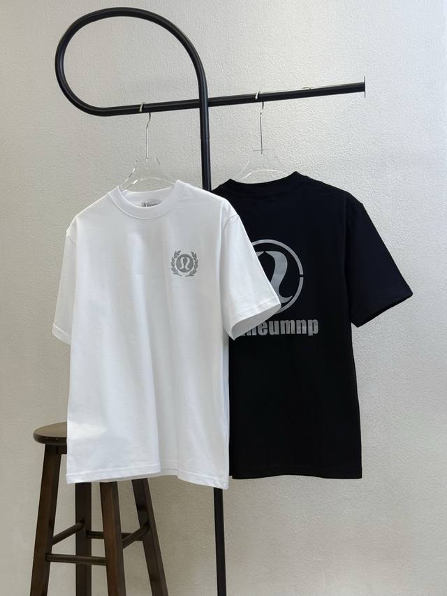 款号X196 Lululemon露露反光标识立体字母印花圆领短袖 情侣同款 全套包装 三标齐全 区别市场通货 随意对比 纯棉2 克高克重32支双纱 不起球 不褪