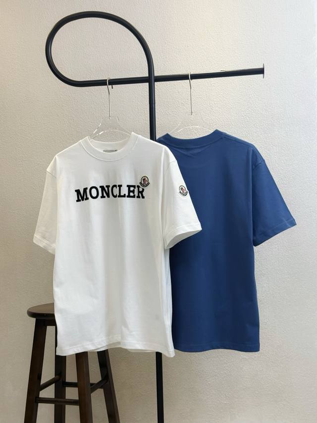 款号X203 Moncler蒙口植绒字母小标印花圆领短袖 情侣同款 全套包装 三标齐全 区别市场通货 随意对比 纯棉2 克高克重32支双纱 不起球 不褪色 舒适