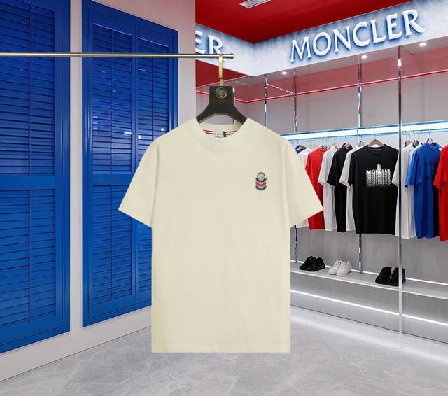 升级版本 手机智能感应~Nfc芯片袖章~直达官网防伪 Moncler~蒙口 2025新款高品质圆领短袖T恤 袖口车有进口绣花标 定制定染,手感非常舒服 超级百搭