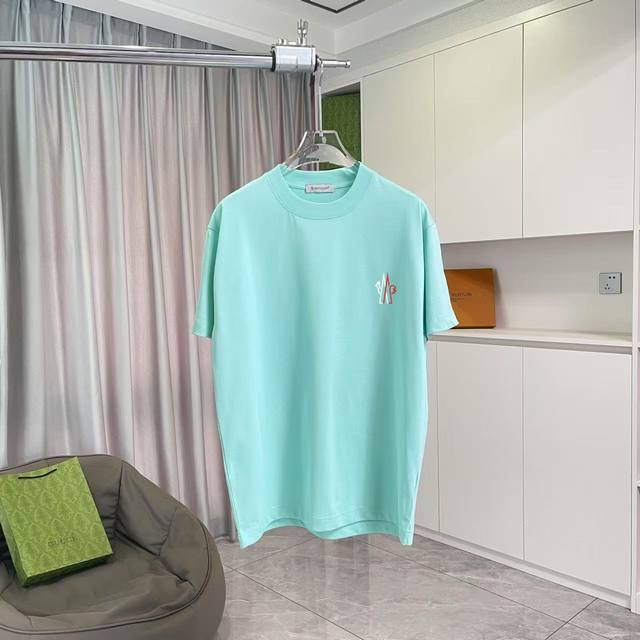 Moncle* 蒙口2025夏季新款 个性Logo印花 定制面料300 短袖T恤 男女同款 尺码：S M L Xl Xxl 五个码 颜色：黑色 白色 粉红色 湖