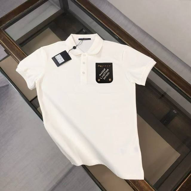 Louis Vuitton Lv 路易威登 25春夏最新款Polo衫～ 备受推崇 男女同款 商务休闲翻领Polo衫～刺绣字母Logo工艺～很精致 ～合体的剪裁版