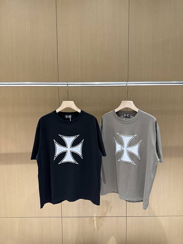 Thug Club 25Ss 铆钉十字金属背后星月英文标语印花短袖T恤 款号：022-204 码数：1码 2码 3码 颜色：绿色 黑色 重磅上新！260G纯棉金