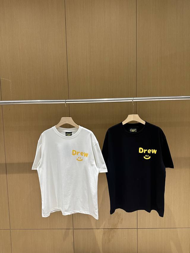 正确版Drew House笑脸小众简约字母印花美式夏季短袖休闲潮牌T恤 款号:022-210 码数：S-Xl 280G高克重纯棉，硬挺有型不软塌，透气舒适 简约