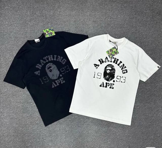 001169款A Bathing Ape Ss24 猿人字母1993数字印花短袖T恤 男女同款 码数Smlxlxxl 黑色白色