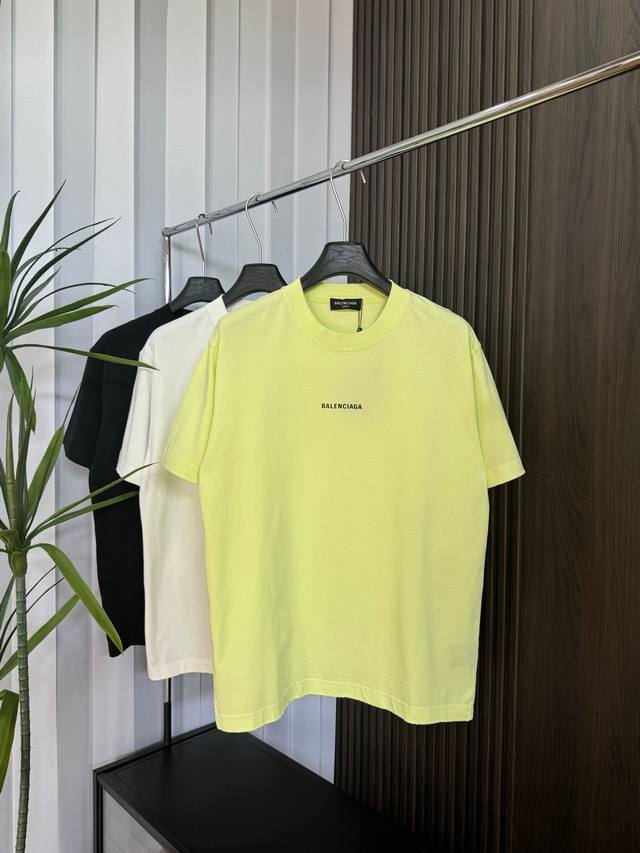Balenciaga 2025Ss春夏新款短袖 全棉平纹面料打造 再洗水定型 磨破工艺 前胸Logo3D立体压胶工艺 高品质 手感柔软 定制面料 做工精细 男女