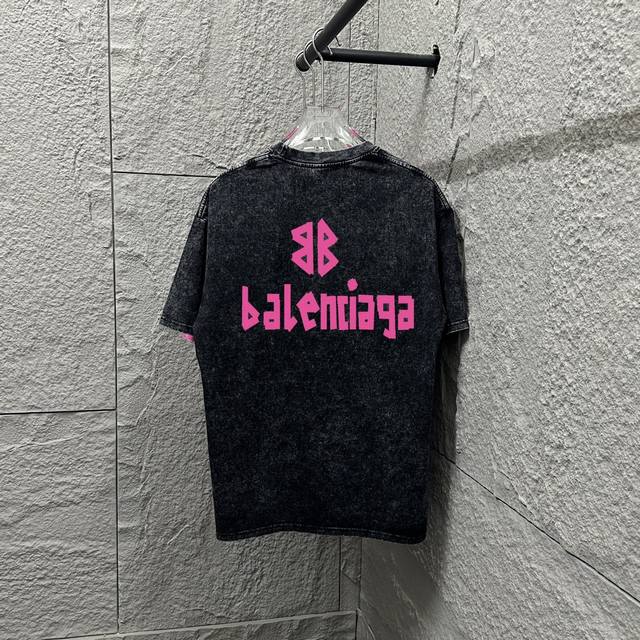 Bal*巴黎*2025春夏季新款 雪花做旧洗水复古圆领短袖 胸前Logo 双B字母前后印花 定制面料 短袖T恤 男女同款 颜色：安哥拉红 雪花黑 雪花蓝 雪花粉