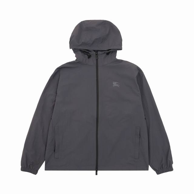 Burberry 巴宝莉 马术骑士徽章尼龙夹克外套 尺码：Xs-L