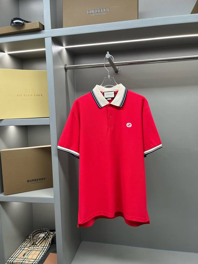 GuccⅠ 古驰 双G刺绣新款Polo衫 原版面料 原版订制辅料 官方同款 采用210克纯棉珠地面料，定制 同缸染面料 手感非常舒服爽滑 版型挺阔有型 一线品牌