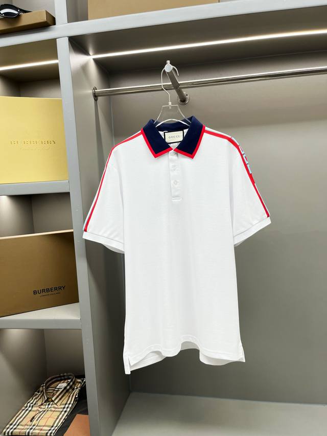 GuccⅠ 古驰 织带新款Polo衫 原版面料 原版订制辅料 官方同款 采用210克纯棉珠地面料，定制 同缸染面料 手感非常舒服爽滑 版型挺阔有型 一线品牌代工