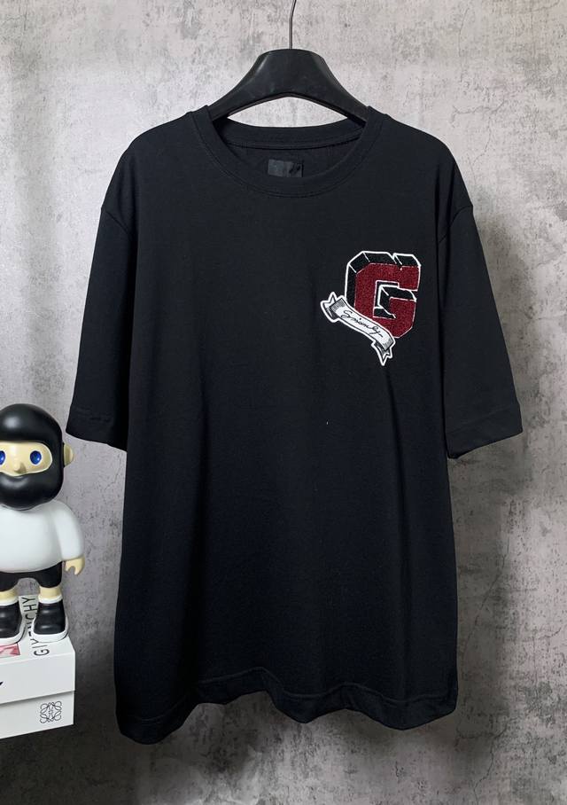 Givenchy*纪梵希 Givenchy*纪梵希章仔毛巾绣短袖T恤 -定制270克32支全棉双纱紧密爽滑面料 布面干净 布纹清晰 手感非常细腻扎实 更加力挺