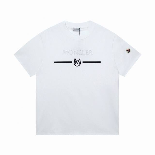 款号：845 Moncler 蒙口短袖 独家定制270克32支双纱滑爽棉 质感非常柔软舒服 100%区别市场的顶级面料 不缩水 不变形 不起球 搭配320克1*