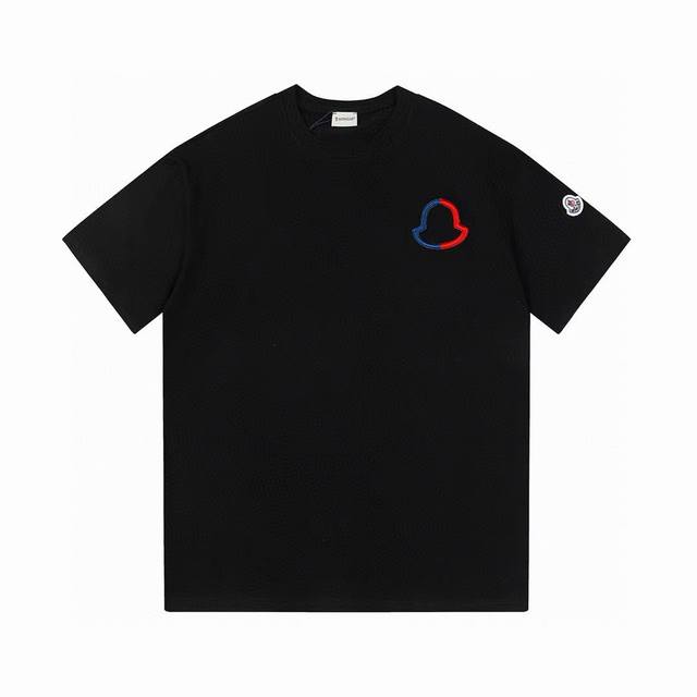 款号：812 Moncler 蒙口短袖 独家定制270克32支双纱滑爽棉 质感非常柔软舒服 100%区别市场的顶级面料 不缩水 不变形 不起球 搭配320克1*