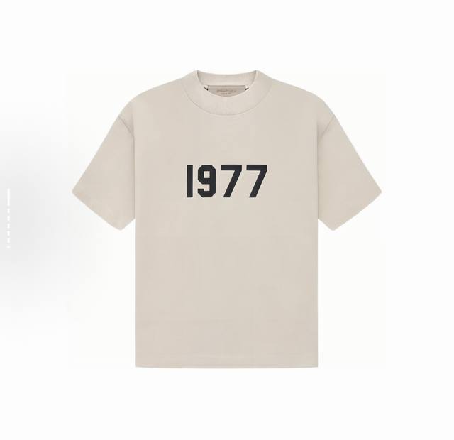 顶级新款Fear Of God Essentials Fog复线 男女情侣明星同款短袖T恤纯棉宽松 1977系列 1977是Jerry的出生年份 1977短袖高