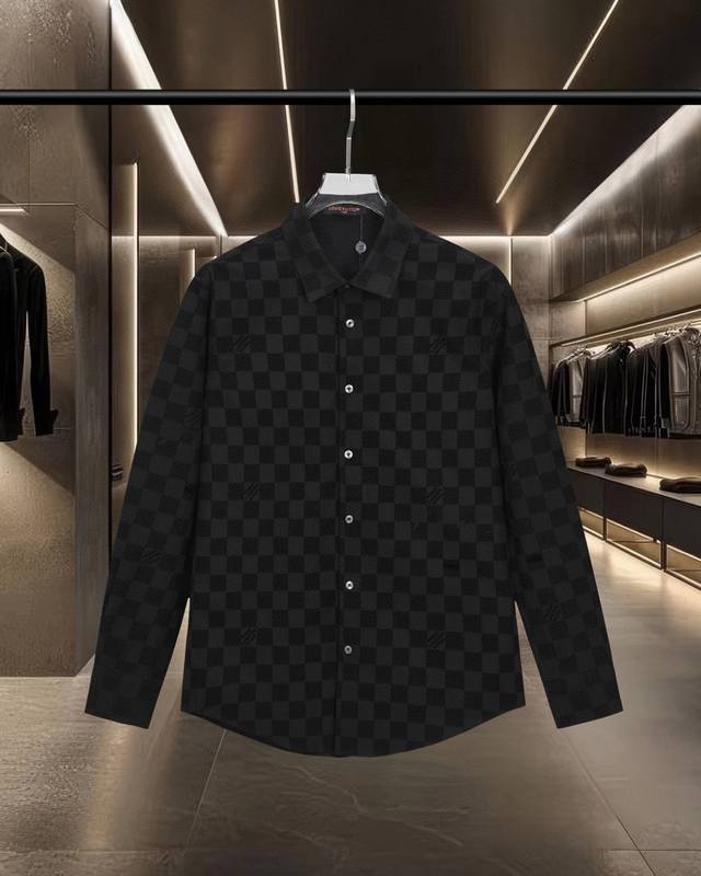 Lv 路易威登爆款来袭 全幅Damier Monogram图案 棋盘格Logo植绒字母长袖衬衫 2025Ss官网新款长袖 衬衫 衬衣，精美印花Logo 高端版本