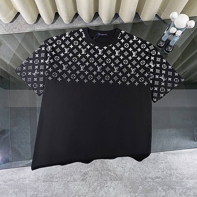 Louis Vuitton 路易威登Lv 2025夏季新款渐变满印Logo印花短袖圆领T恤 面料采用320G %纯棉双纱面料 同缸定染特种加粗32支双股1X1螺