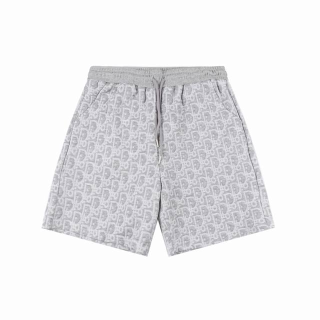 Dior 迪奥 25Ss 满印老花提花短裤 面料采用定织21支平纹布底 G纯棉提花布，进口特种德国伽玛圆筒毛巾机交织而成，28针筒细线织造，底部先不抓毛便于贴紧