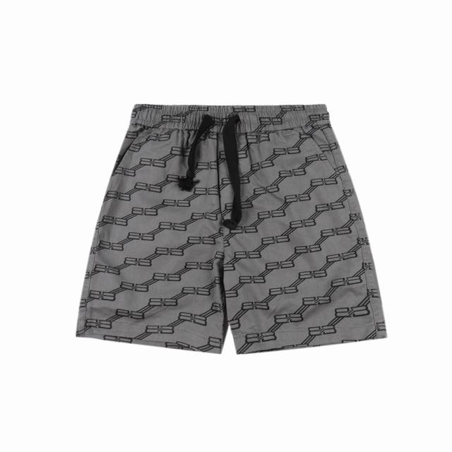 Balenciaga 巴黎世家 暗纹锁扣满印短裤 面料采用定制梭织面料，对照原版做丝滑超柔处理，布面肌理股线清晰明显，垂感一级棒，做工精致都到达外贸出口标准，一