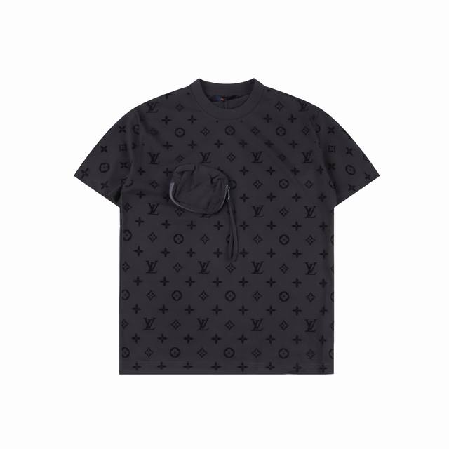 Louis Vuitton Lv 粘贴口袋植绒短袖T恤 #特殊工艺，请勿机洗 正品12999购入开发，定制26支精梳紧密双纱，领口1*1索罗纳罗纹，人工缝包，布
