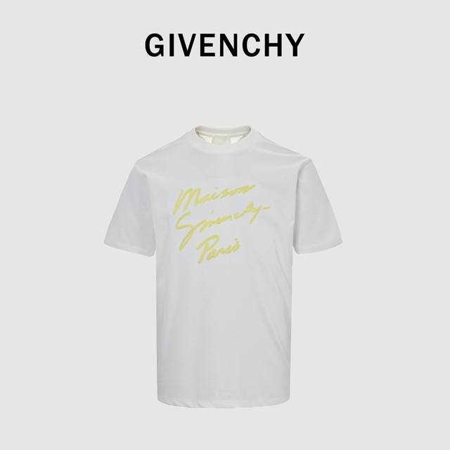 Givenchy 纪梵希 Gvc 刺绣字母Logo 短袖T恤 榻榻米绣花工艺针数密度饱满 走线工整 棉质面料 上身柔软 透气体感特别好 不易变形 不易缩水 不易
