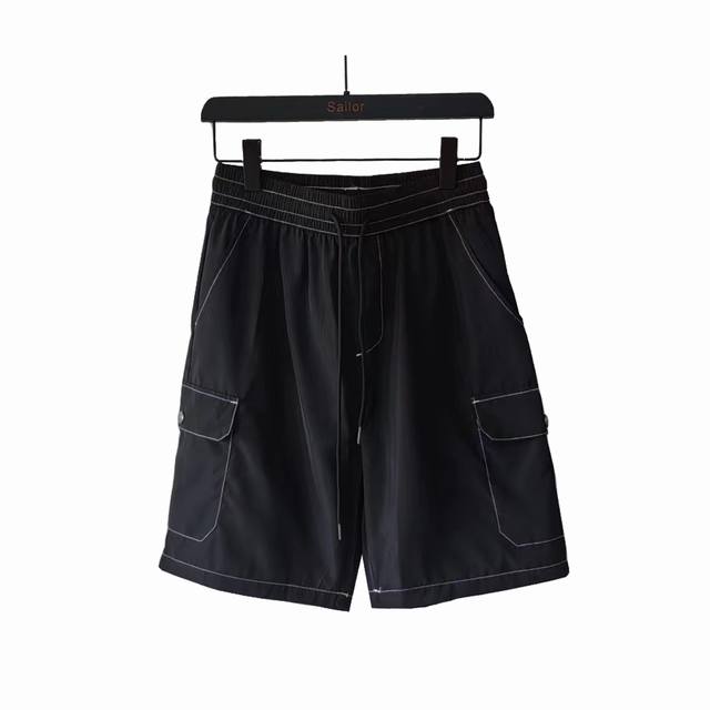 实拍细节图+尺码表 Prada 普拉达 明线牵线Logo标识工装短裤 高品质牛肚 面料、特别手感、超级质感 舒适柔软透气 休闲宽松版型 潮流男女同款 短裤 颜色