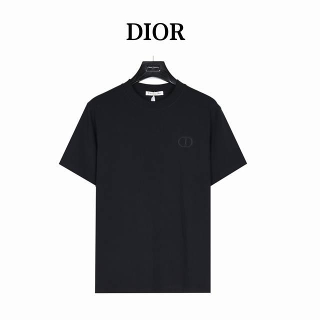 Dior 迪奥 经典Cd刺绣字母短袖 采用定制面料。添加杜邦公司Sorona 索罗娜 材料，亲肤性好、改善缩水，同时可以支撑面料良好的保型性.面料特性，7A抗菌