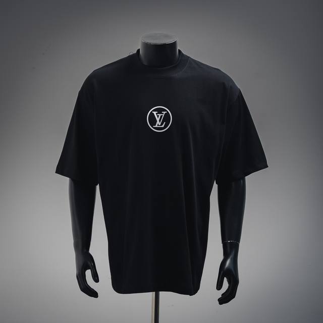 Louis Vuitton 路易威登 25Ss 胸口圆圈字母印花短袖 同缸定织定染原版同色螺纹 领口进口机器印花直喷工艺 内里包边包条做工高版本 细节完美 版型
