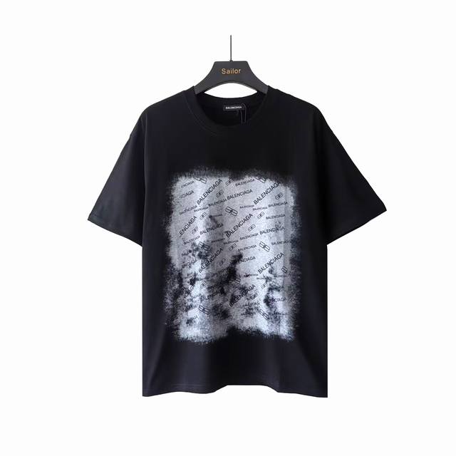 实拍细节图+细节图 巴黎世家 前后渐变印花短袖T恤 230G 100%全棉双纱 时尚简约 男女百搭 定制 40支 1X1螺纹 上身立体有型 颜色:黑色 Kq94