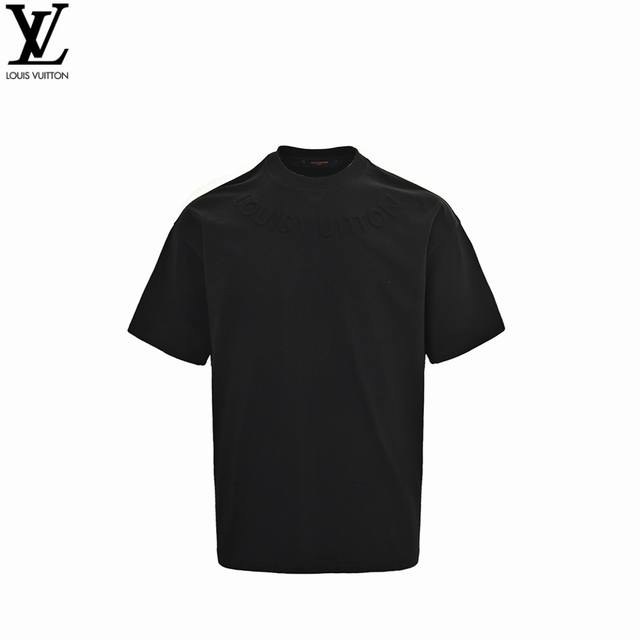 Louis Vuitton 路易威登 25Ss 凹凸压花短袖 面料采用高克重260G重精梳棉，定制1:1螺纹，面料舒适亲肤无异感， 制定染面料，纺织密度高，垂感