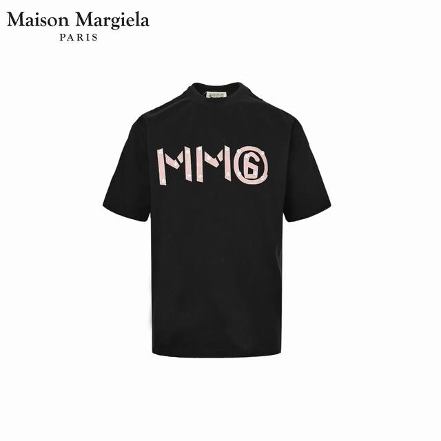 Maison Martin Margiela 马吉拉25Ss 胶带印花短袖T恤 采用订色订染毛圈纯棉衣面，250G双股双纱，手感舒适 进口针织针梳棉进行制作，搭