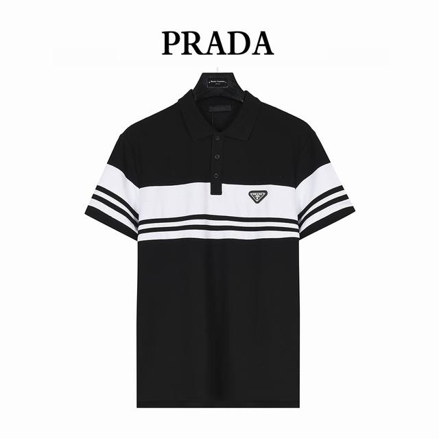 Prada 普拉达 条纹拼接三角标铭牌短袖Polo衫 客供精仿棉打造珠地材质面料 夏季新款T恤翻领短袖Polo衫 专柜定制面料 透气舒适度高 细节无可挑剔 上身