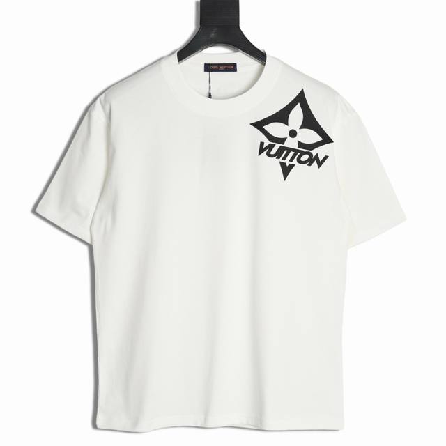 Louis Vuitton 路易威登 Lv 25Ss 肩膀十字花短袖T恤 面料采用定制240G 26支特滑双股精棉平纹高密无尘全棉布料。前幅高密度加厚，走线平整