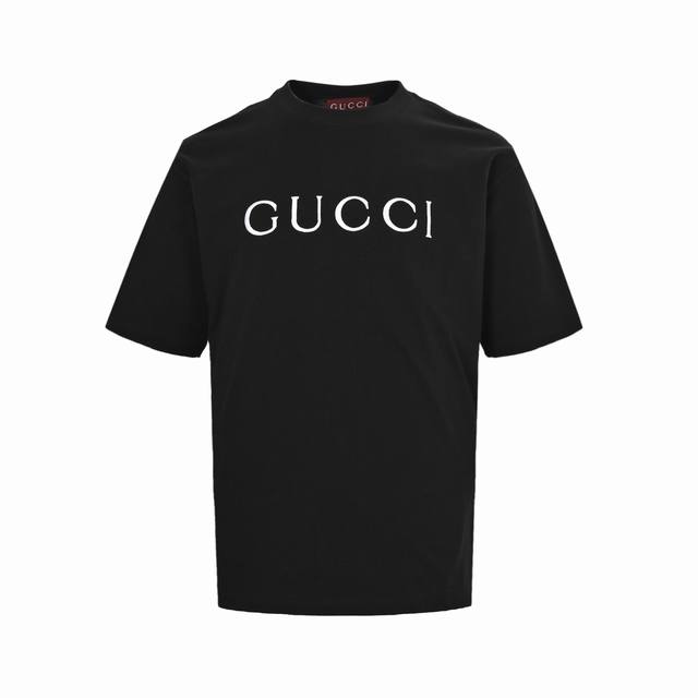 Gucci 古驰 25Ss 简约字母刺绣短袖 官网同步，专柜纯棉面料贴肤舒适，耐看又好穿，经典简约Logo设计，原厂工艺一丝不苟，定制290 G同缸染面料手感非