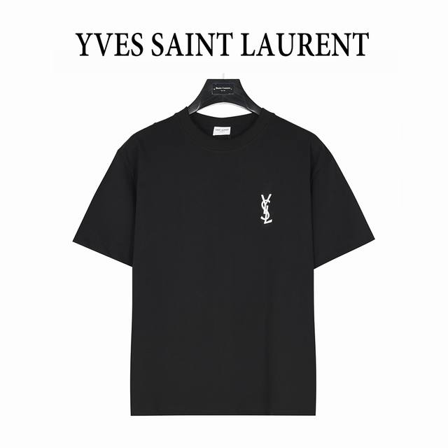 Saint Laurent 圣罗兰 25Ss 后背字母Logo发泡印花短袖T恤 简约的时尚元素设计凸显精简,隶属今夏高颜值单品. 客供优质针织棉280G面料,手