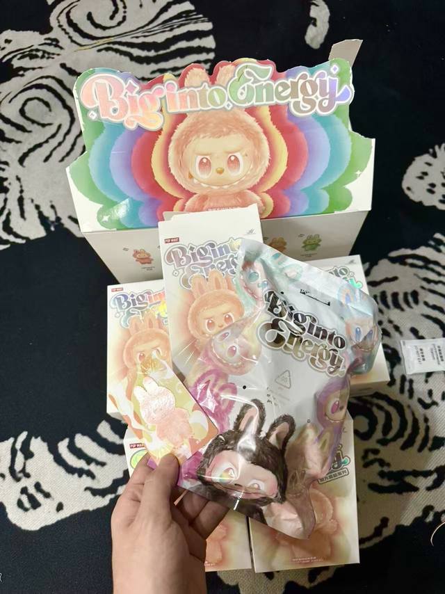 单盒： 整版六盒：930 Labubu 无售后 扫码版本 盲盒不挑选