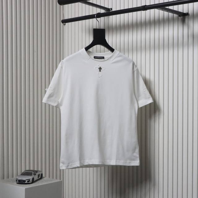 Chromehearts 克罗心 25Ss 裁剪贴布镶嵌银饰十字架刺绣短袖T恤 厚实有型，购入原版开模打造，全套定制辅料，所有细节完美还原定织定染260G纯棉双