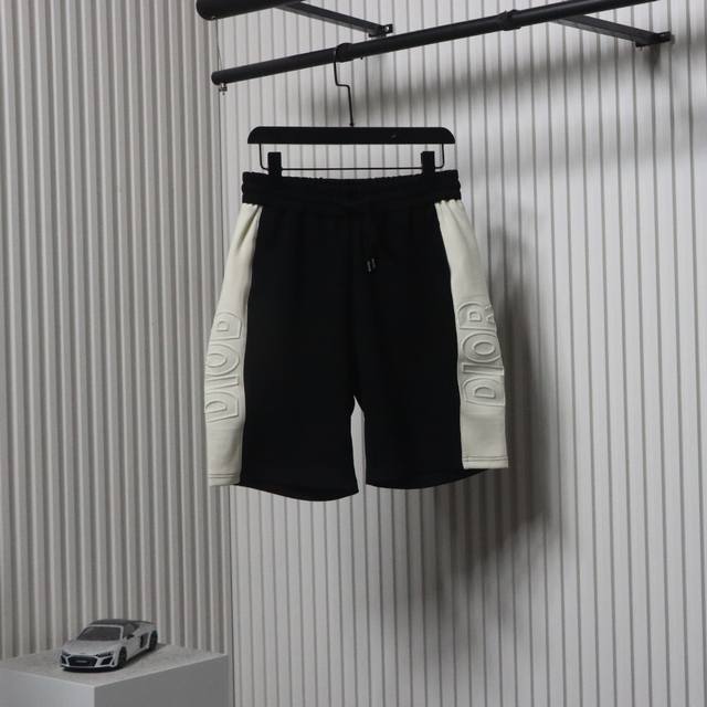 Dior 迪奥 25Ss 侧边撞色拼接Logo凹凸浮雕短裤 最新最顶级撞色拼接立体凹凸浮雕Logo字母工艺标识短裤男女同款 三标齐全 高版本 高品质 定制太空棉