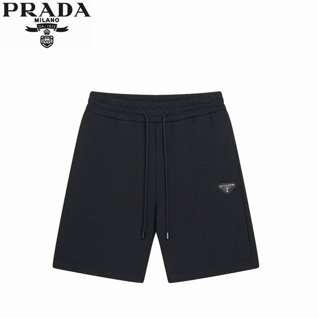 Prada 普拉达 25Fw红色织带纯棉短裤 2025秋冬款新款 定制纯棉面料 Logo胶条点辍 定制三角章Logo 男女同款 休闲短裤 长裤 颜色：黑 尺码：