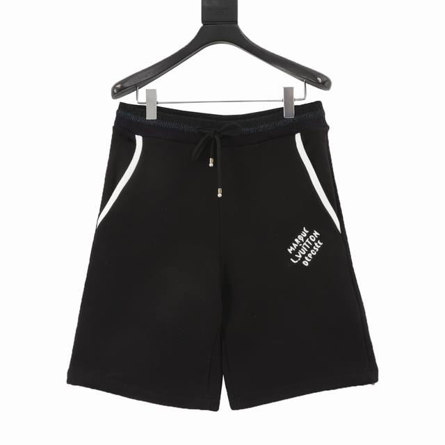 Louis Vuitton 路易威登 25Ss 标识刺绣短裤 定制双股纱棉质卫衣面料，采用进口机刺绣工艺 使用先进的计算机控制系统和精密的机械部件 实现Marq