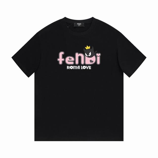Fendi 芬迪粉色字母短袖T恤,优雅的设计看起来气质满满！版型剪裁特别有讲究！上身很洋气显瘦内搭外穿都看高密针织圆领设计，平整简约！亲肤透爽！T恤面料的柔软性