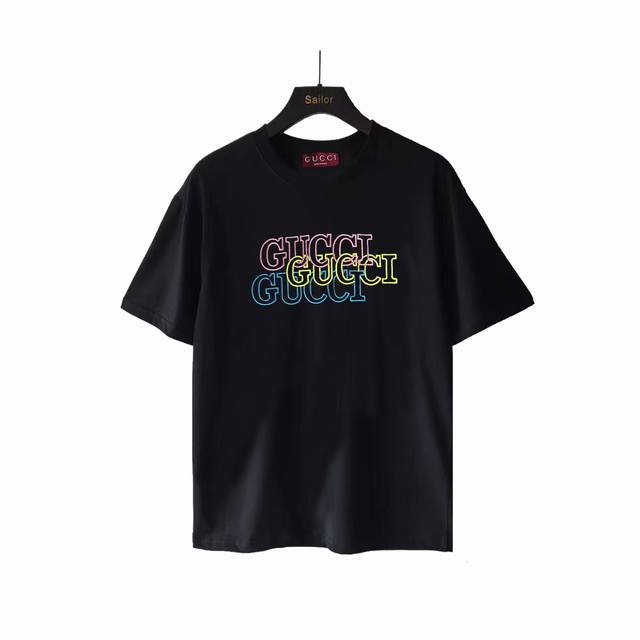 实拍细节图+尺码表 Gucci古驰字母重影彩色绣花布工艺情侣休闲短袖T恤 最高版本！定制面料270克 %双纱全棉！字母硅胶批彩色绣花布工艺设计！ 辅料：开模原版