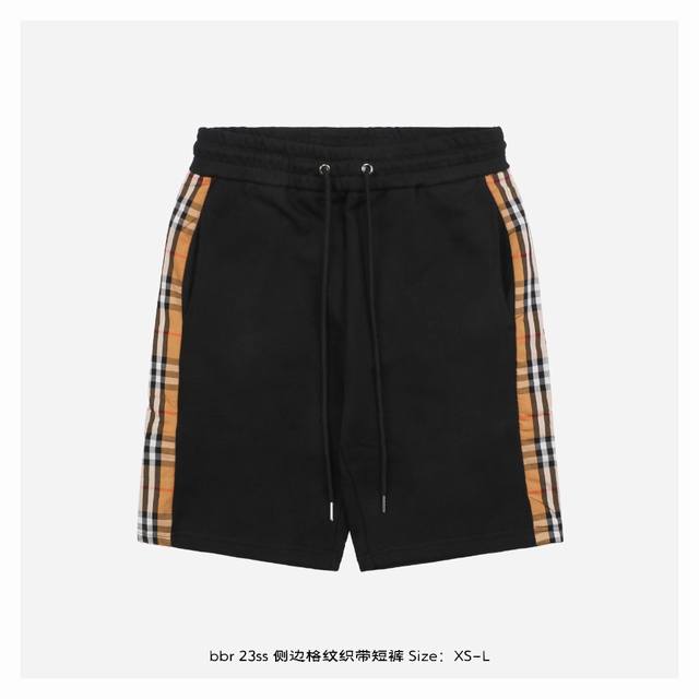Burberry 博柏利23Ss侧边格纹织带短裤 灵感源自八十年代复古，定制面料，官方同款，同缸染面料，手感舒服，时尚又个性，超级百搭好看的一款，男女都非常合适