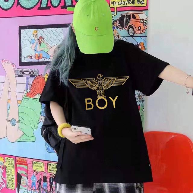 新款Boylondon经典老鹰字母印花男女情侣短袖T恤，我们只做精品面料、做工 、辅料、印花要求相当高 做到完美 选用专柜一比一面料。 专业品质，无惧任何对比！