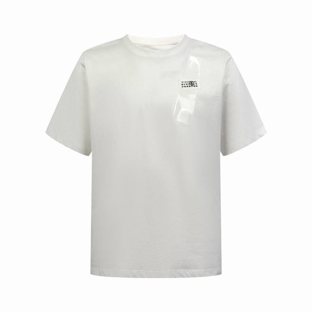 高版本Maisonmargiela 马吉拉 胶带数字标签印花短袖，区别市场普通版本。定制活性棉 爽滑细腻 舒适贴肤 胸前饰以醒目的马吉拉胶带数字标签做点缀 胶带