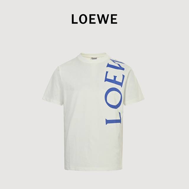 Loewe 罗意威 25Ss 字母大Logo印花短袖 面料采用240克重精梳棉，定制1*1螺纹，成衣两遍水洗处，面料舒适亲肤无异感，定制定染面料， 纺织密度高，