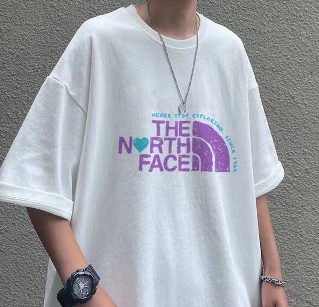 23Ss春夏新款The North Face北面爱心情侣款高品质短袖T恤 面料升级高品质2 G高克重精梳棉面料 上身柔软舒适不箍身 并且有垂感上身有型 定制螺纹