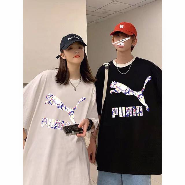 彪马专柜同款 新款基础款短袖 真正的大厂原单品质！面料采用220高克重纯棉质地，反复水洗不易变形。 定位裁剪、版型纯正！正面是精致的北面小标点缀，背后经典大Lo