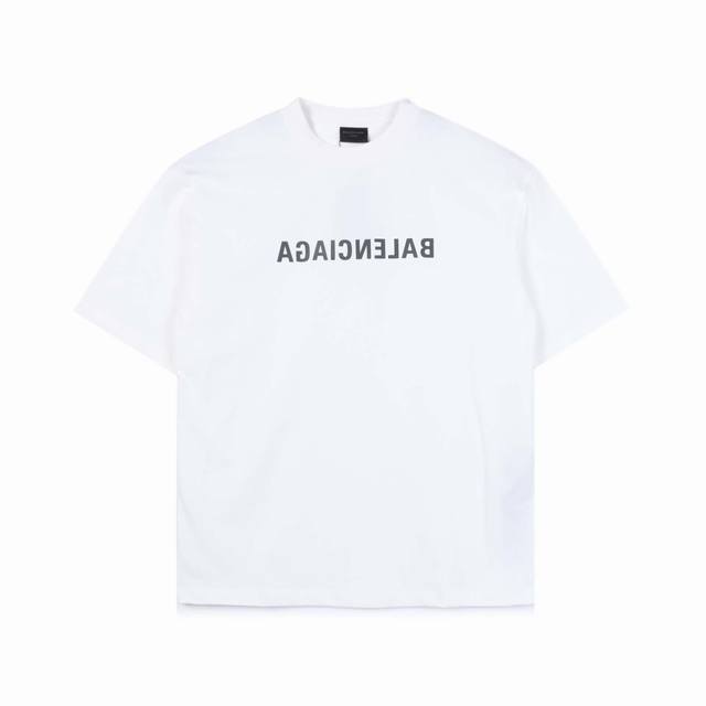 Balenciaga 巴黎世家Blcg 反向字母印花短袖T恤 采用双纱精梳磨毛长绒棉，环保胶浆印花。简单百搭基础款，上身更增加独立气质。男女同款